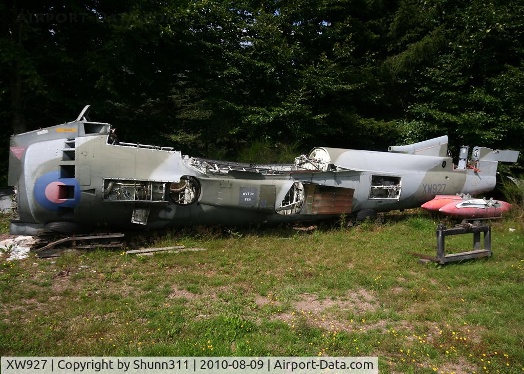 XW927, 1972 Hawker Siddeley Harrier T.4 C/N 212015, S/n 212015 - Stored and dismantled @ Hermeskeil Museum...