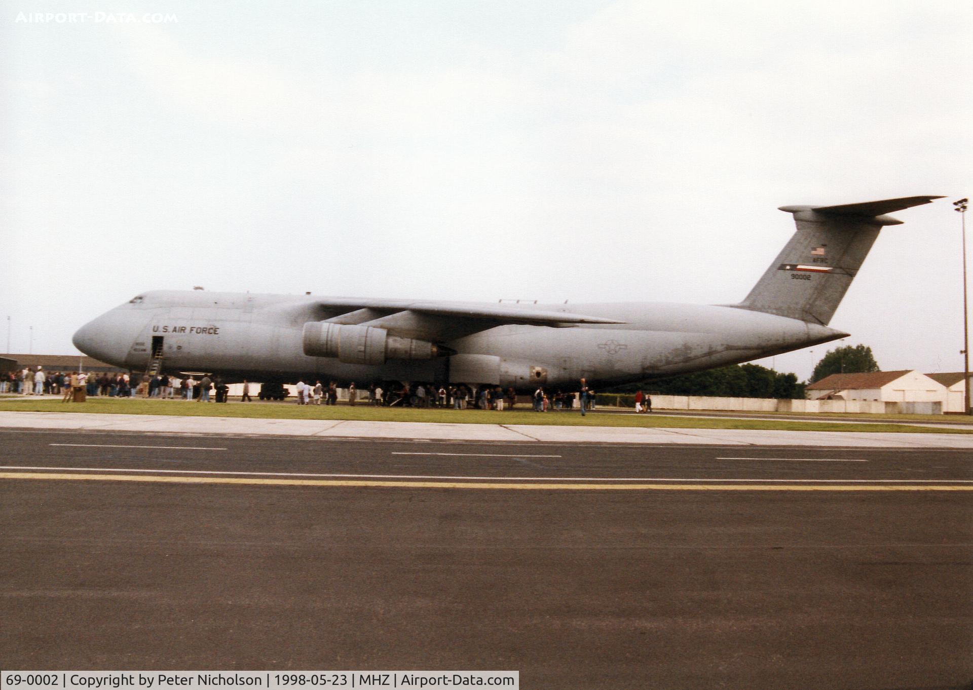 69-0002, 1969 Lockheed C-5A Galaxy C/N 500-0033, C-5A Galaxy of the 68th Airlift Squadron/433rd Airlift Wing on display at the 1998 RAF Mildenhall Air Fete.