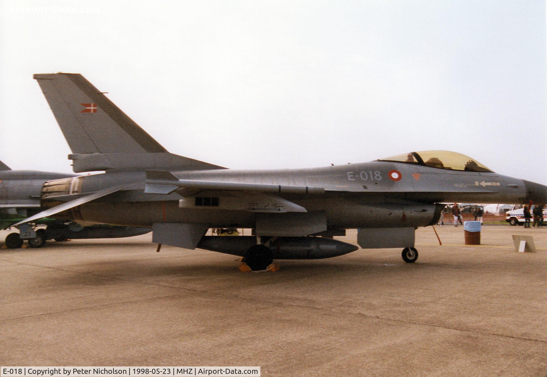 E-018, 1988 Fokker F-16AM Fighting Falcon C/N 6F-54, F-16A Falcon of Eskradille 726 of the Royal Danish Air Force based at Aalborg on display at the 1998 RFAF Mildenhall Air Fete.