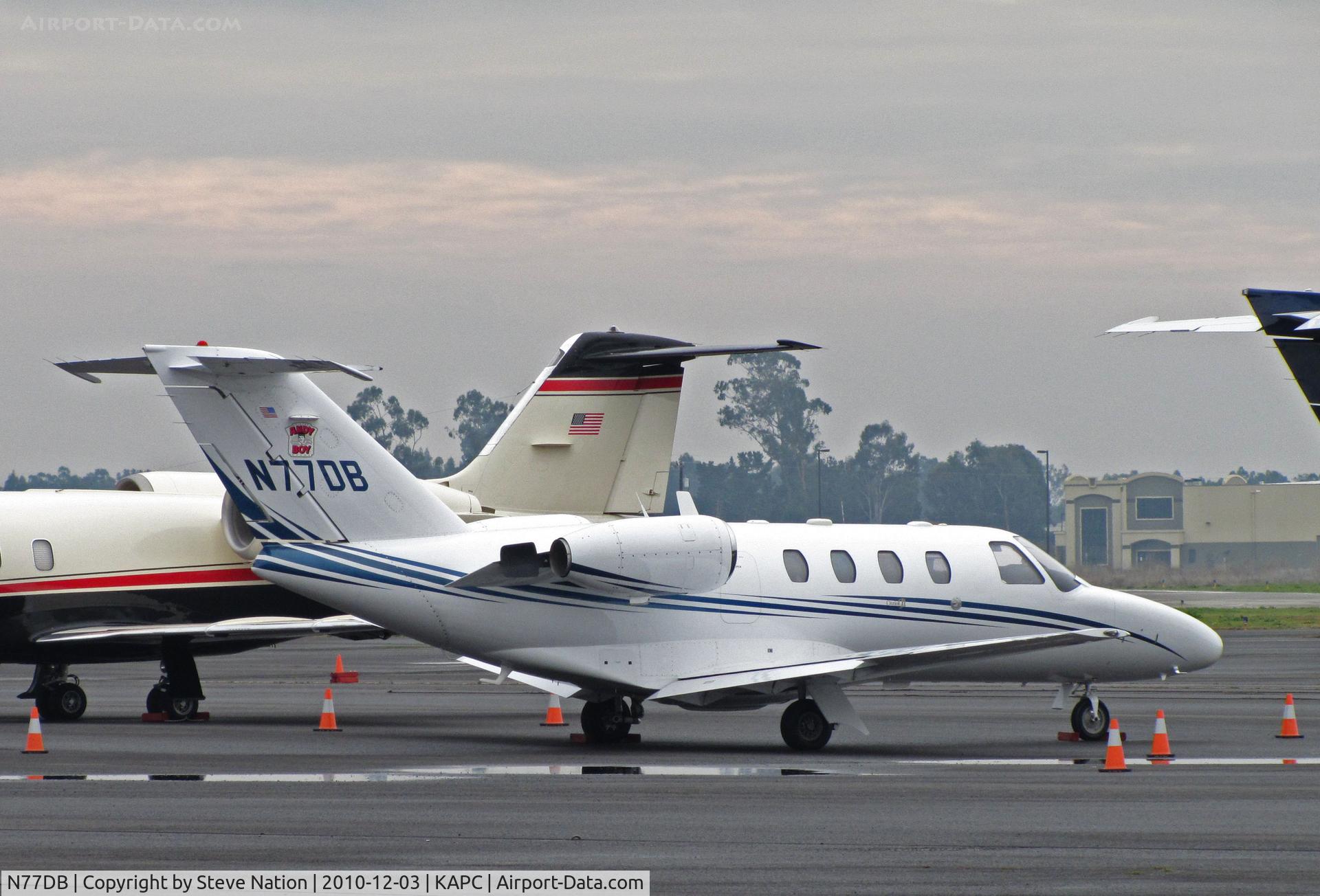 N77DB, 2001 Cessna 525 Citation CJ1 C/N 525-0443, Darrigo Bros (Salinas, CA) 2001 Cessna 525 in from KSNS sporting vegetable packing company's famous 