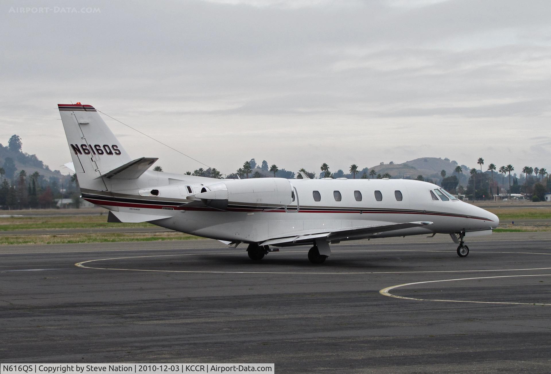 N616QS, 2003 Cessna 560XL Citation Excel C/N 560-5345, NetJets 2003 Cessna 560XL leaving for flight to KLAS/McCarren International Airport, Las Vegas, NV @ Buchanan Field, Concord, CA