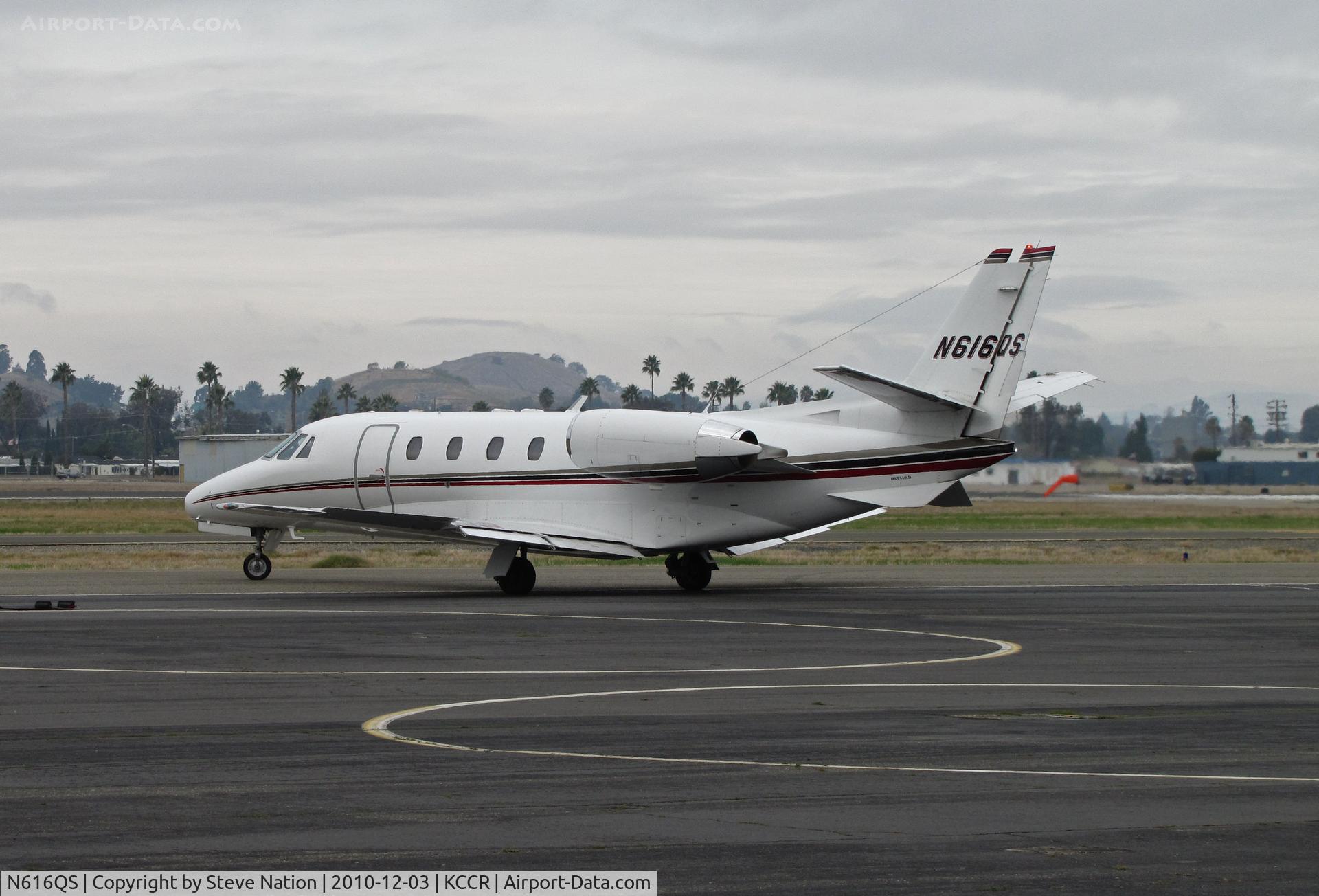 N616QS, 2003 Cessna 560XL Citation Excel C/N 560-5345, NetJets 2003 Cessna 560XL leaving for flight to KLAS/McCarren International Airport, Las Vegas, NV @ Buchanan Field, Concord, CA