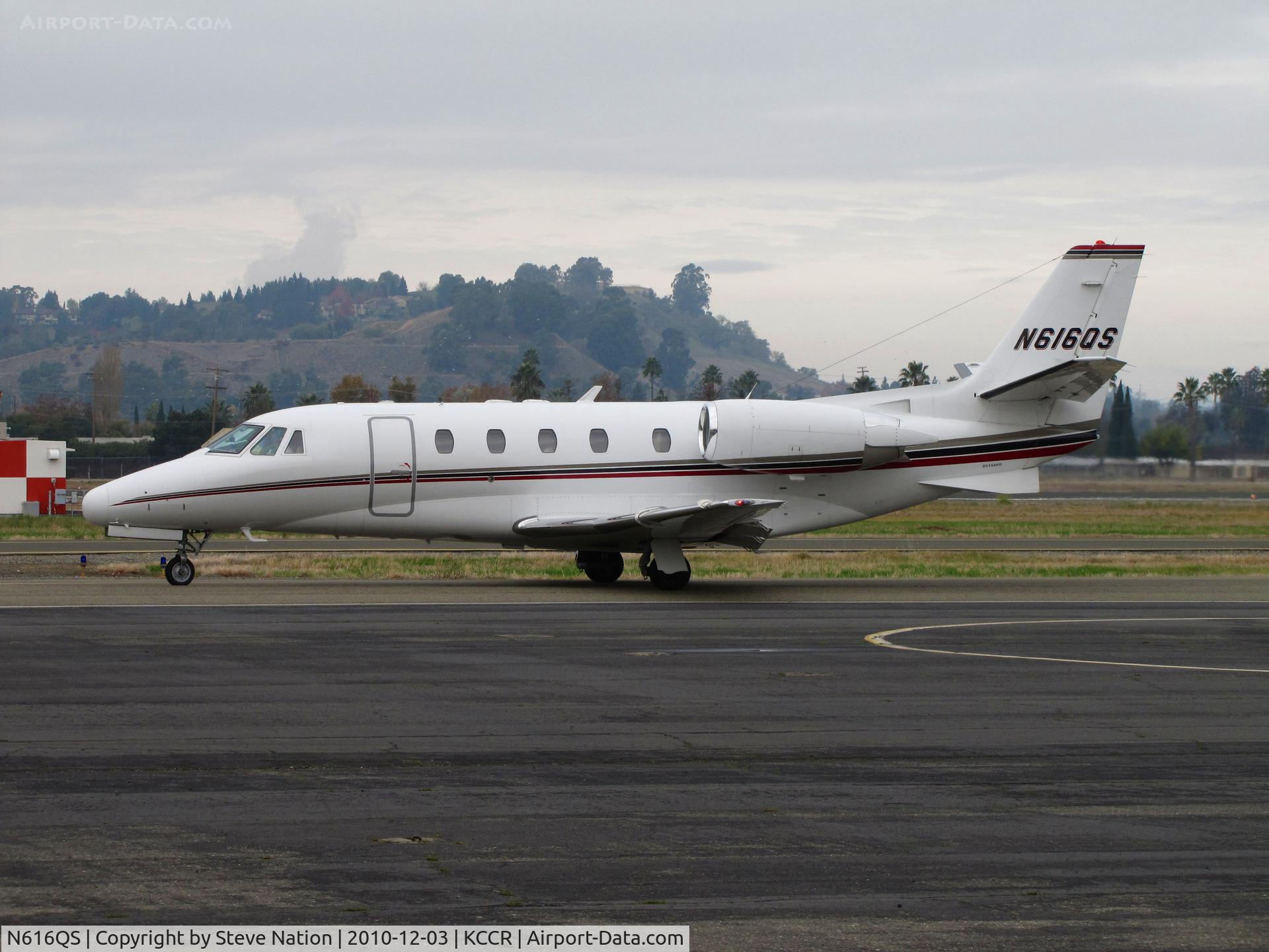 N616QS, 2003 Cessna 560XL Citation Excel C/N 560-5345, NetJets 2003 Cessna 560XL leaving for flight to KLAS/McCarren International Airport, Las Vegas, NV @ Buchanan Field, Concord, CA