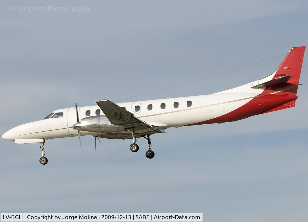 LV-BGH, 1982 Fairchild Swearingen SA-227AC Metro III C/N AC-467, On final to RWY 31.