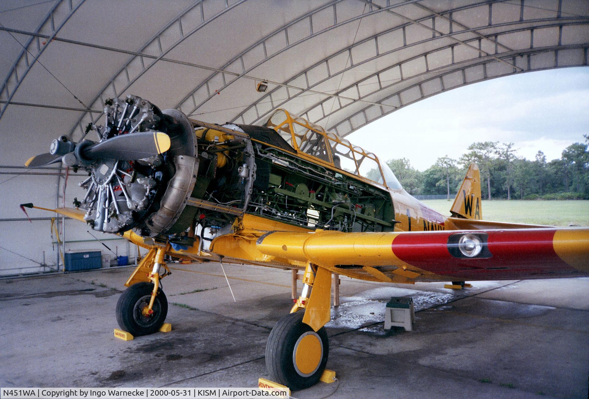 N451WA, 1945 North American SNJ-6 Texan C/N 121-43012, North American SNJ-6 Texan at Kissimmee airport, close to the Flying Tigers Aircraft Museum