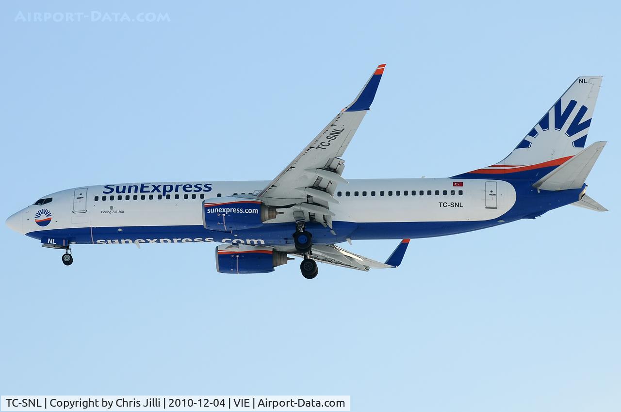 TC-SNL, 2005 Boeing 737-86N C/N 34251, SunExpress