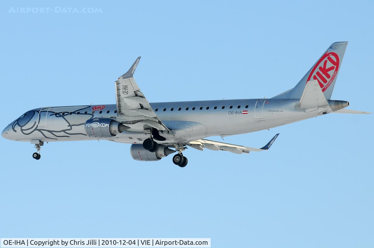 OE-IHA, 2009 Embraer 190LR (ERJ-190-100LR) C/N 19000285, NIKI