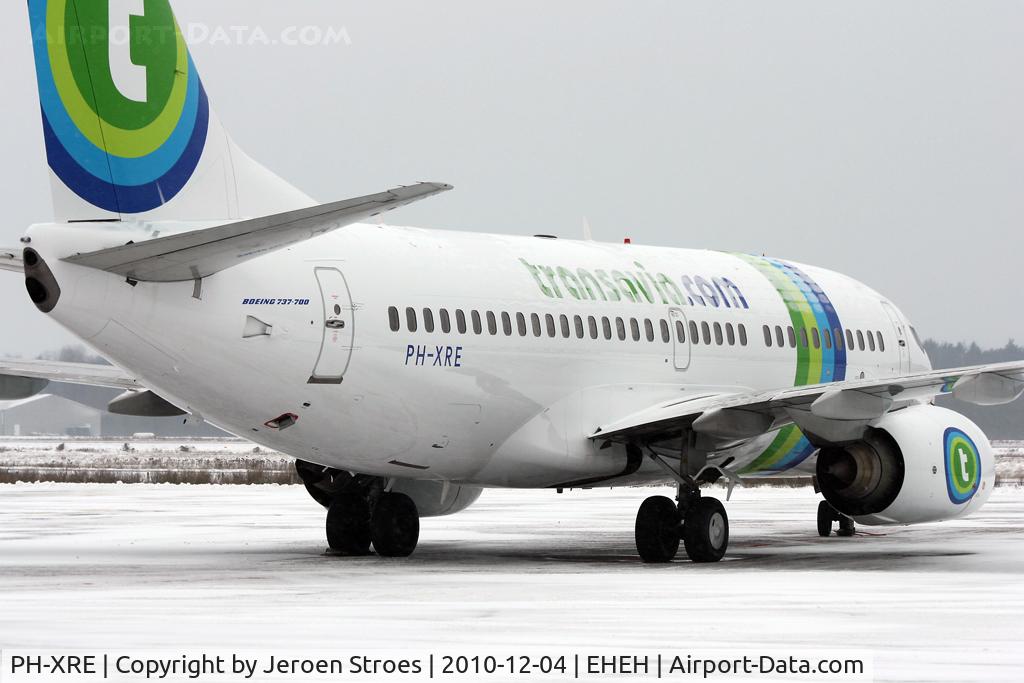 PH-XRE, 2004 Boeing 737-7K2 C/N 30668, snowing