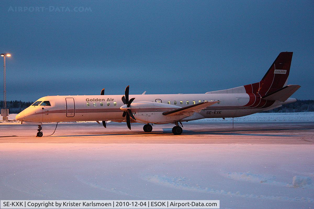 SE-KXK, 1995 Saab 2000 C/N 2000-012, Bringing the hockey team Modo to and from Karlstad.