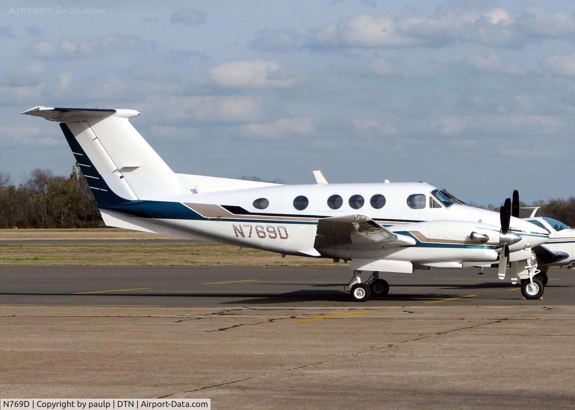 N769D, 1980 Beech F90 King Air C/N LA-52, At Downtown Shreveport.