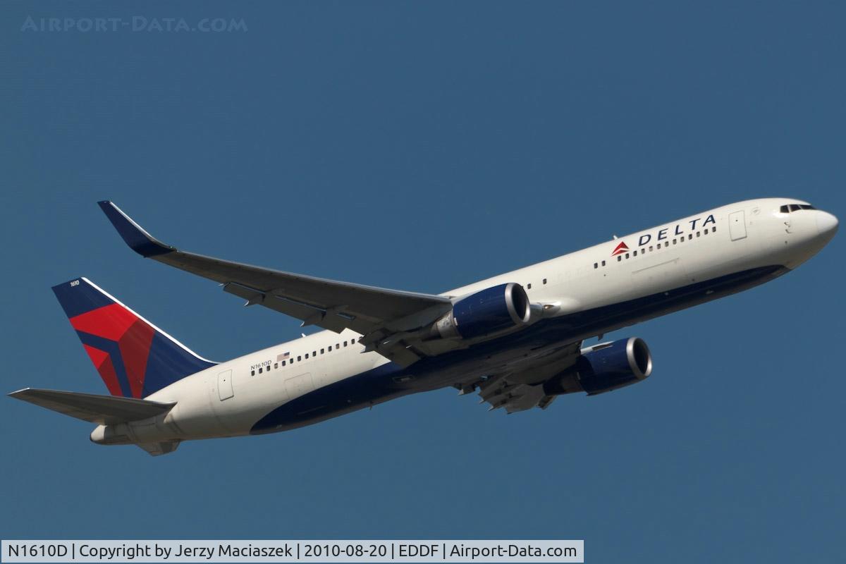 N1610D, 2000 Boeing 767-332 C/N 30594, N1610D_2000 Boeing 767-332, c/n: 30594