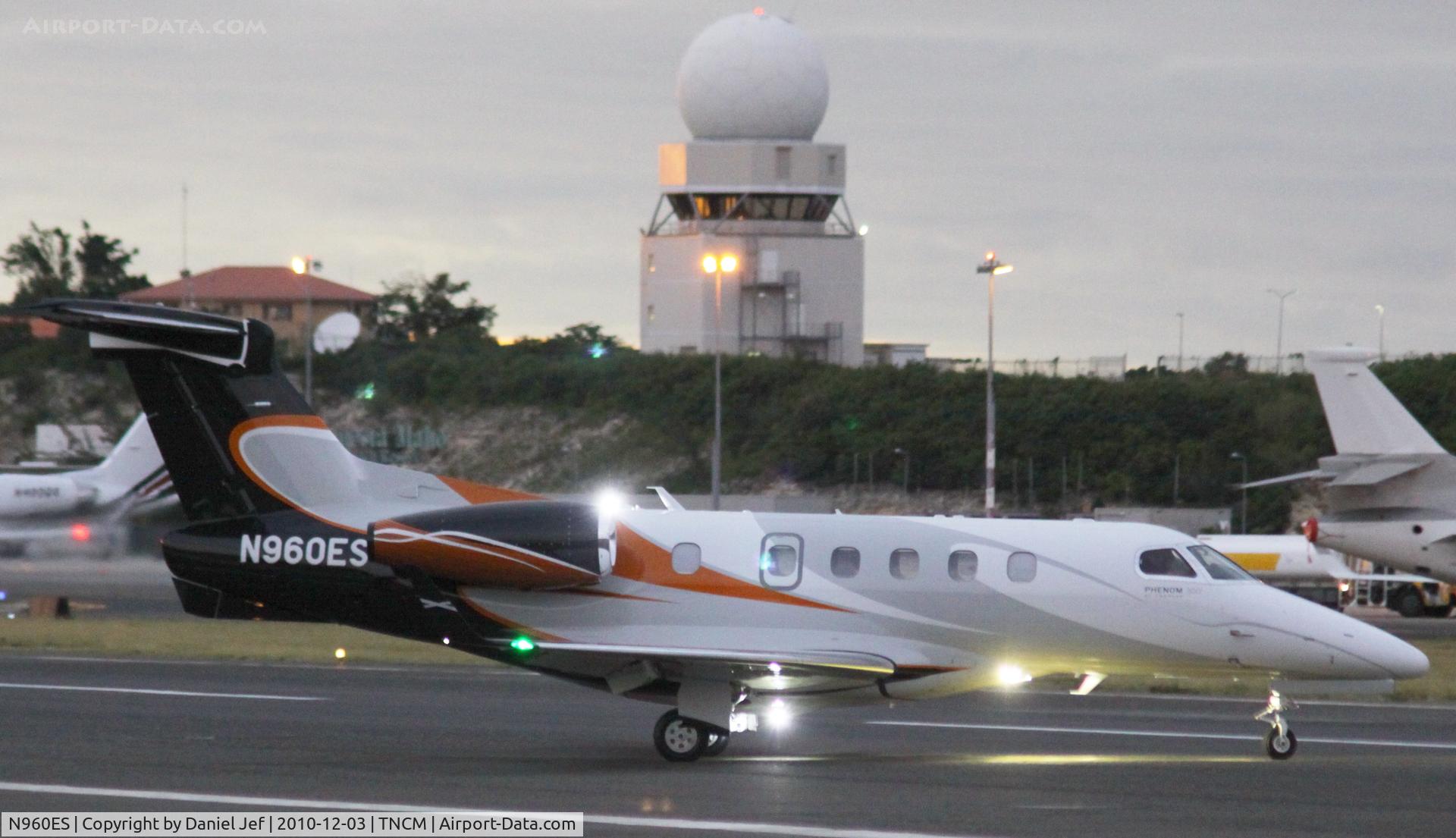 N960ES, 2010 Embraer EMB-505 Phenom 300 C/N 50500033, N960ES back tracking the active for parking at TNCM.
