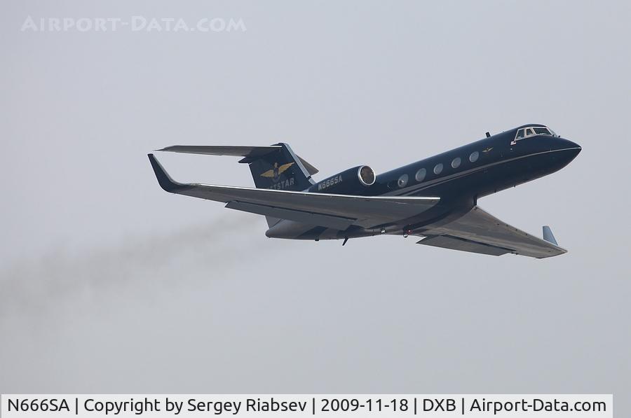 N666SA, 1973 Grumman G-1159 Gulfstream II C/N 130, Dubai airshow 2009
