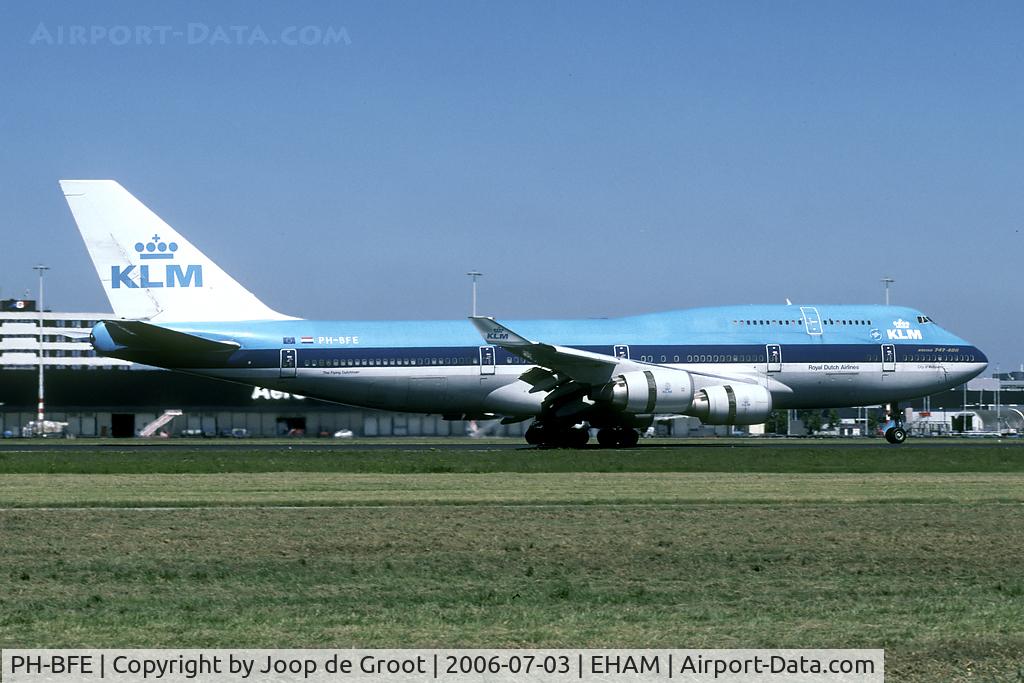 PH-BFE, 1990 Boeing 747-406BC C/N 24201, old colors of KLM