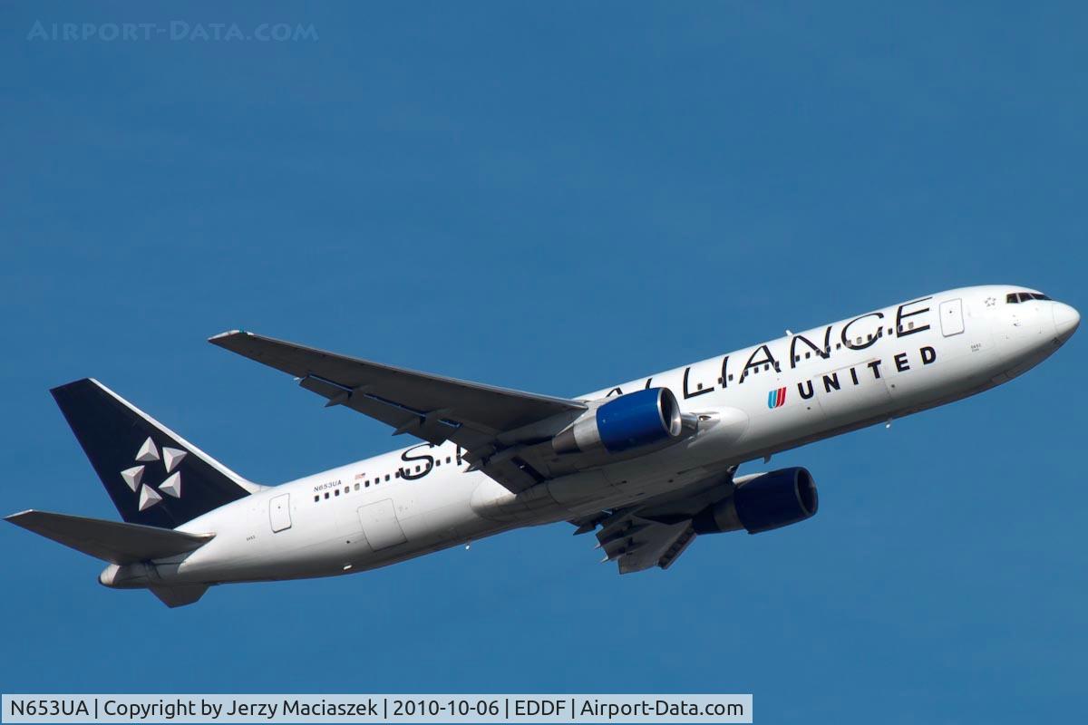 N653UA, 1992 Boeing 767-322 C/N 25391, N653UA_1992 Boeing 767-322, c/n: 25391