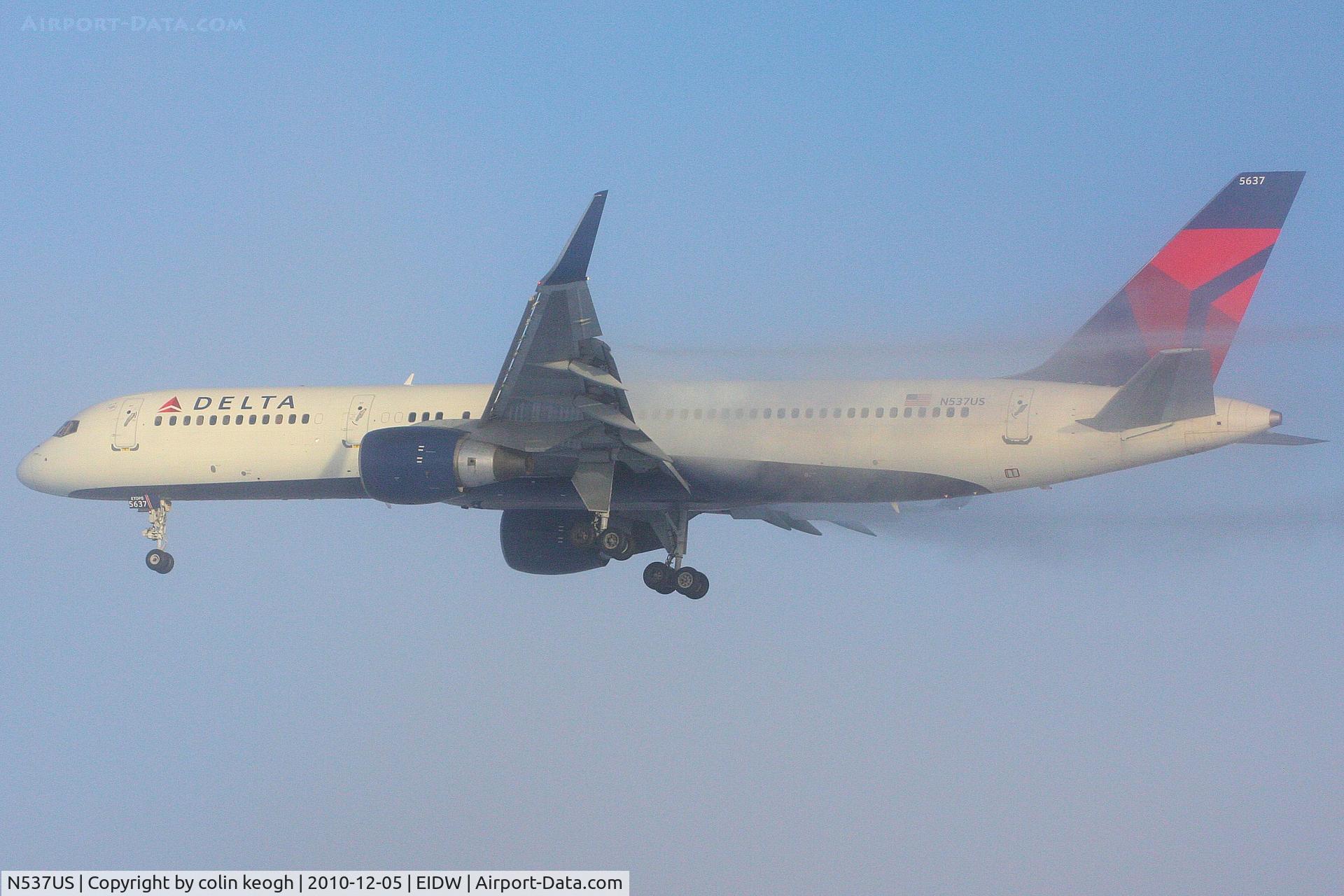 N537US, 1996 Boeing 757-251 C/N 26484, Misty morning in Dublin