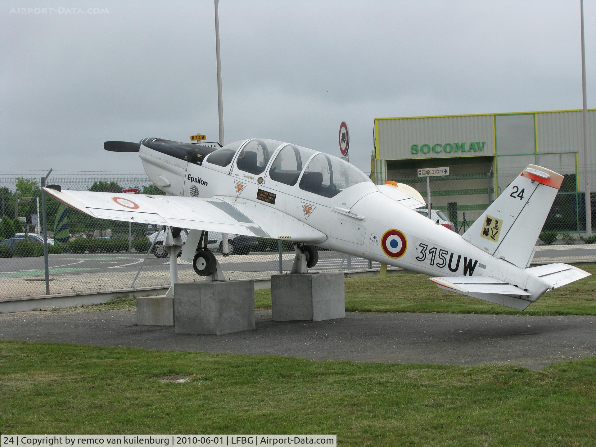 24, Socata TB-30 Epsilon C/N 24, preserved at BA709 Cognac