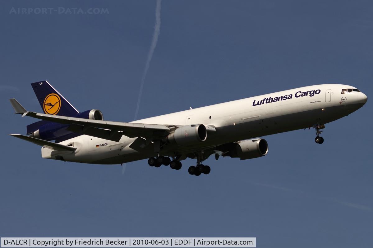 D-ALCR, 1994 McDonnell Douglas MD-11F C/N 48581, on final RW07R
