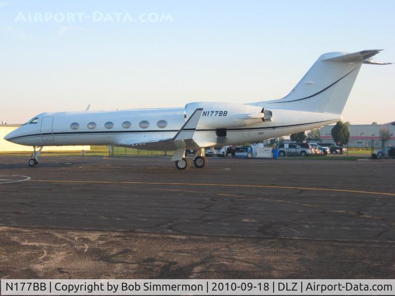 N177BB, 1988 Gulfstream Aerospace G-IV C/N 1073, On the ramp at Delaware, Ohio
