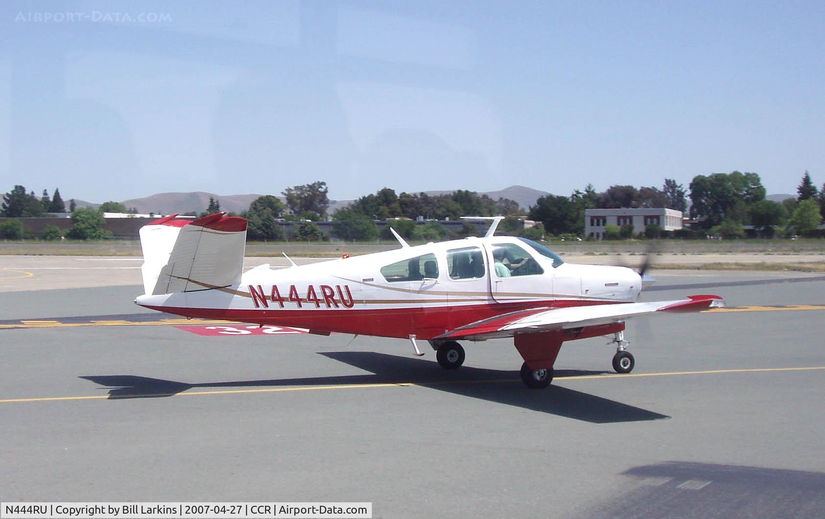 N444RU, 1973 Beech V35B Bonanza C/N D-9441, Resident