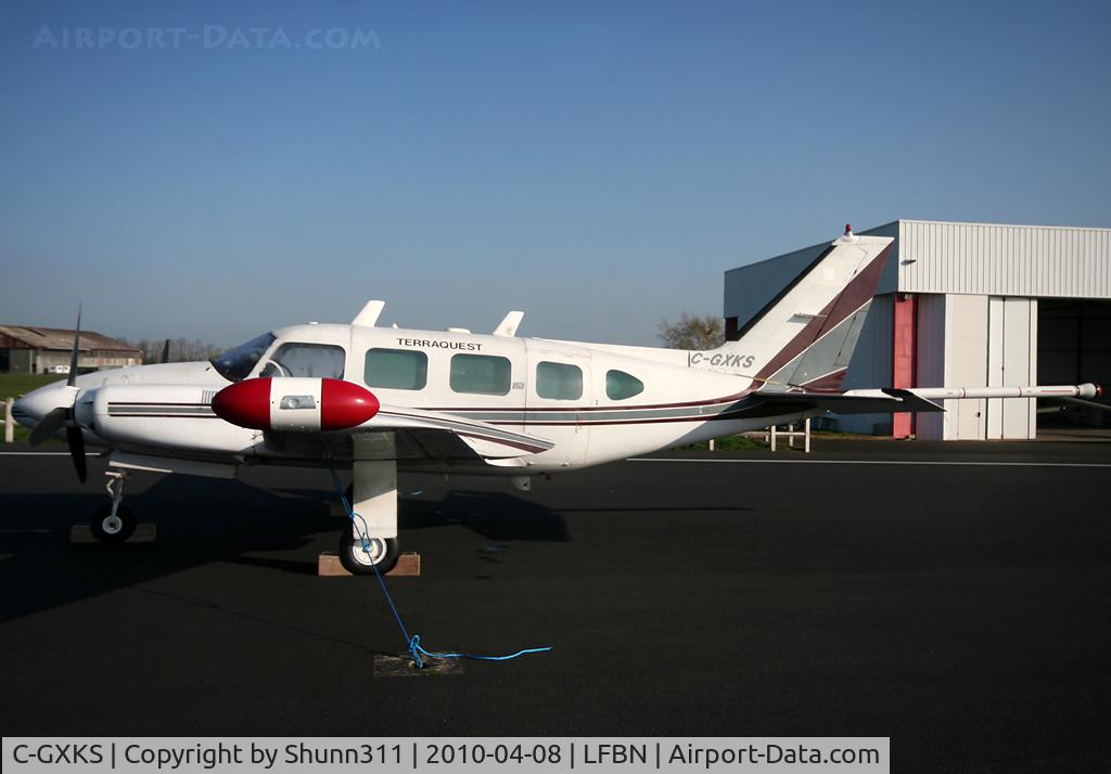 C-GXKS, 1975 Piper PA-31-325 Navajo C/R C/N 31-7512038, C/n 31-7512038 - Parked...