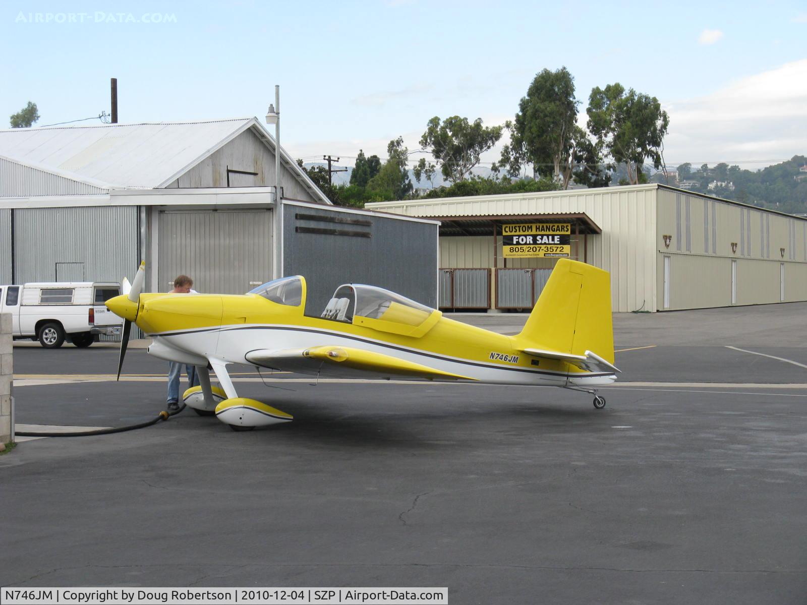 N746JM, 2007 Vans RV-7 C/N 71695, 2007 Malherbe/Malherbe VAN's RV-7, refueling
