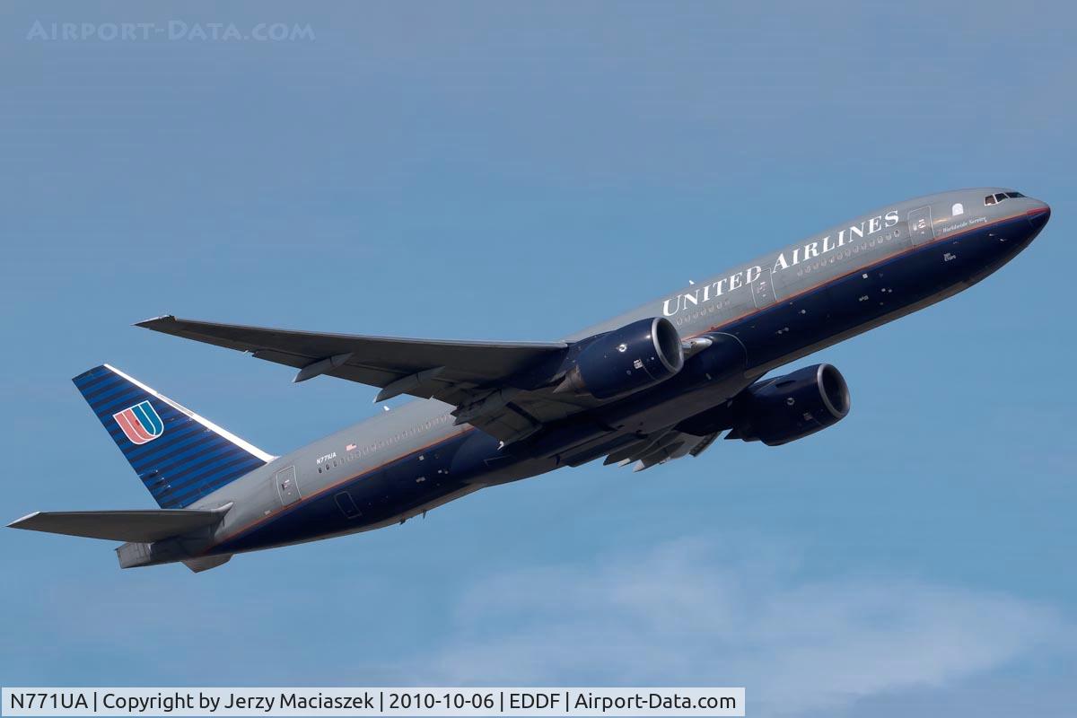N771UA, 1995 Boeing 777-222 C/N 26932, N77IUA_ United B777-200