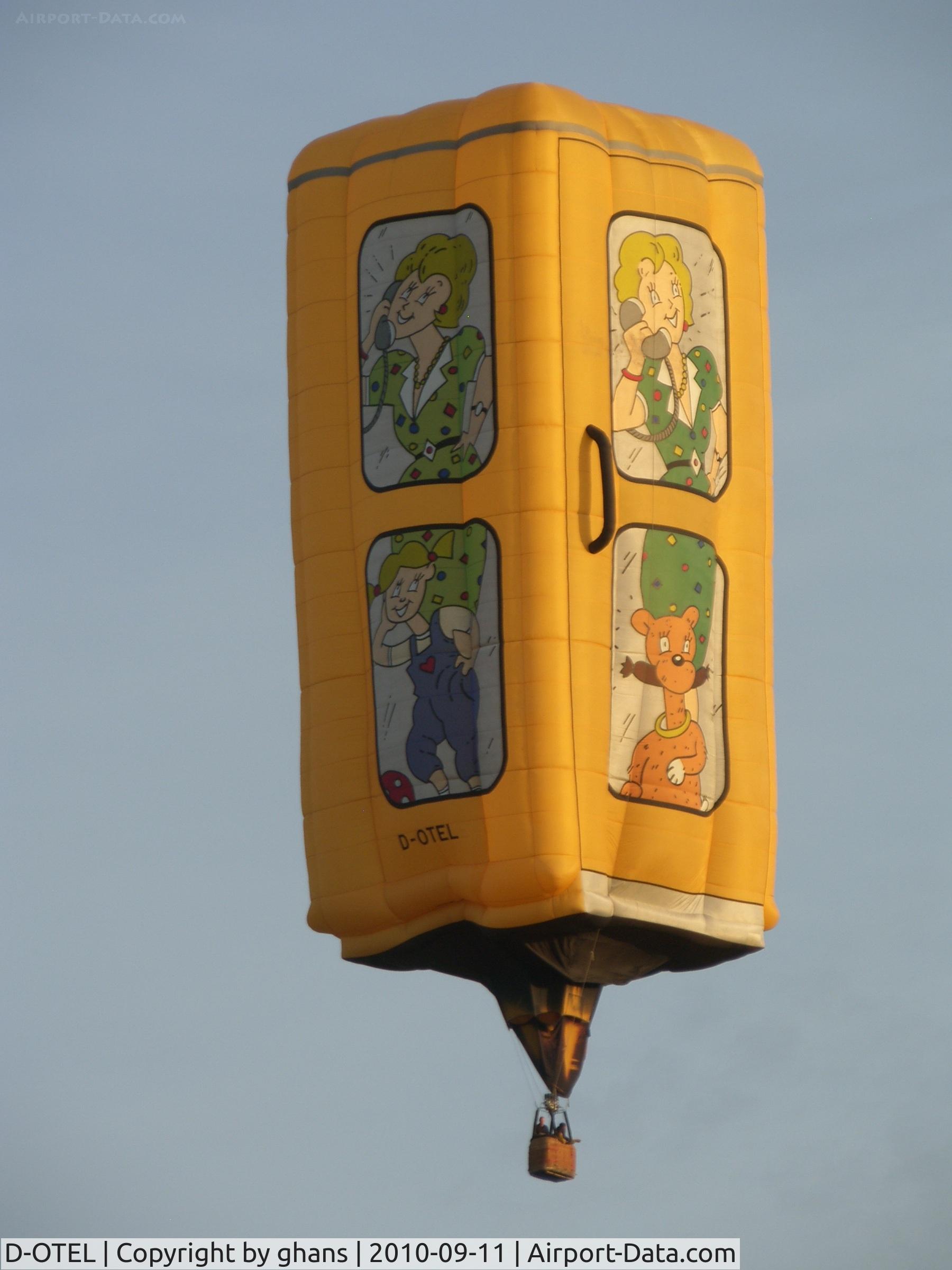 D-OTEL, 1989 Cameron Balloons Ltd. Telephonebox C/N 1918, WIM 2010
