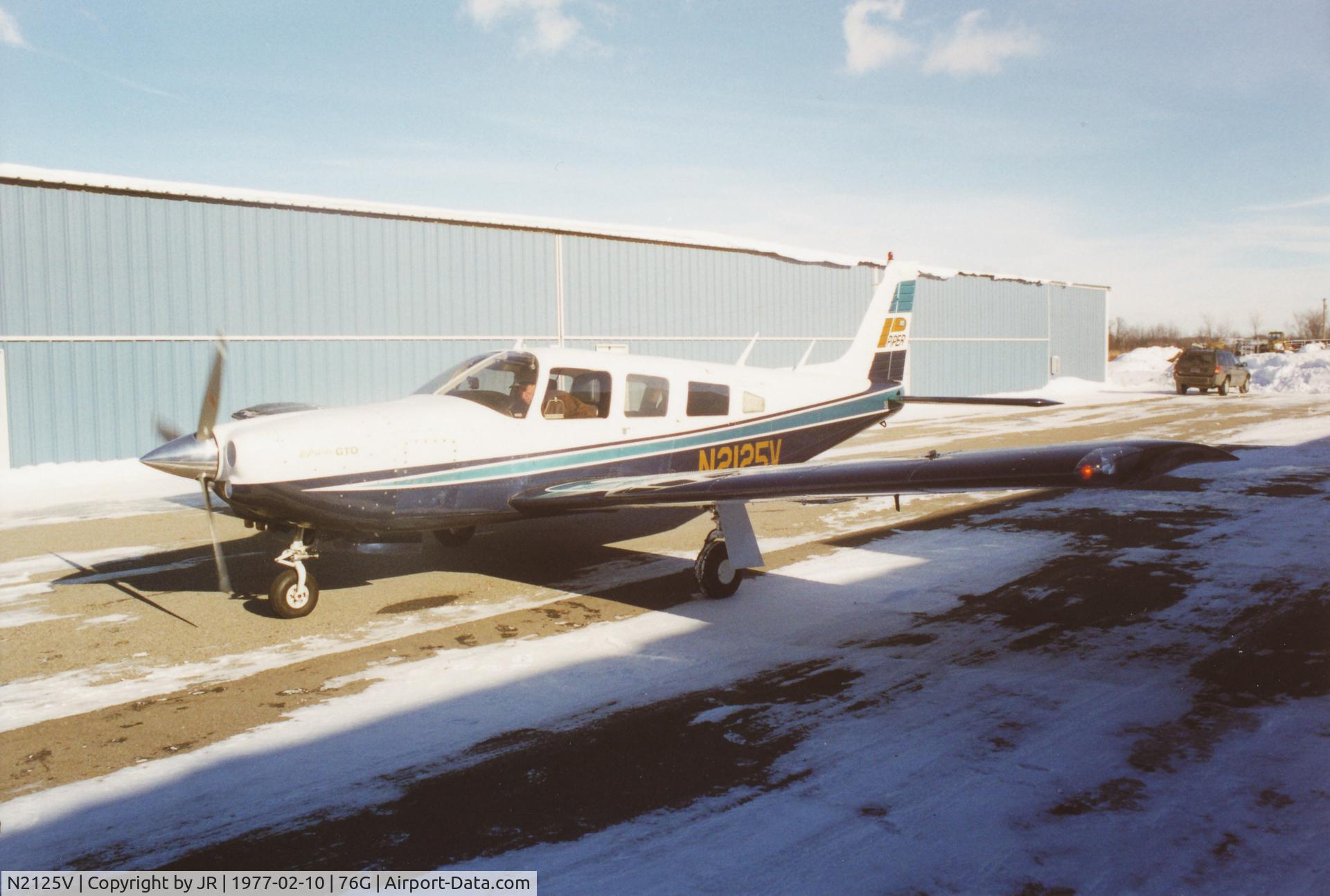 N2125V, 1977 Piper PA-32R-300 Cherokee Lance C/N 32R-7780431, N2125V at Marine City Airport, Michigan. 1997