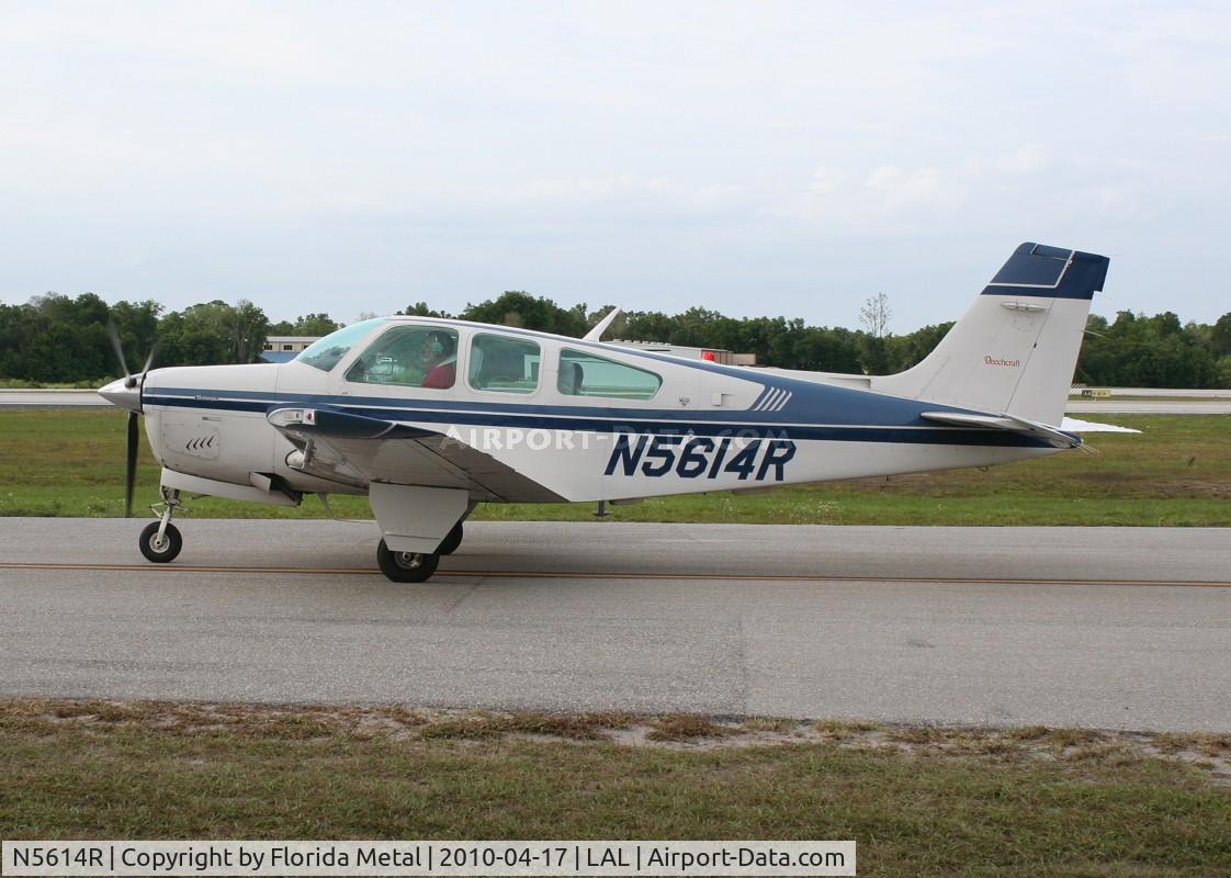 N5614R, Beech F33A Bonanza C/N CE-1414, Beech F33A