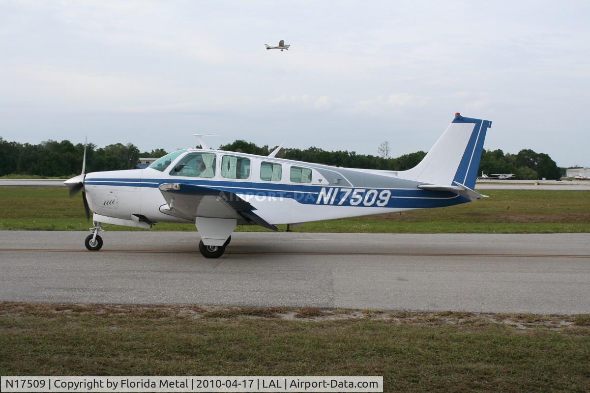 N17509, 1976 Beech A36 Bonanza 36 C/N E-972, Beech A36