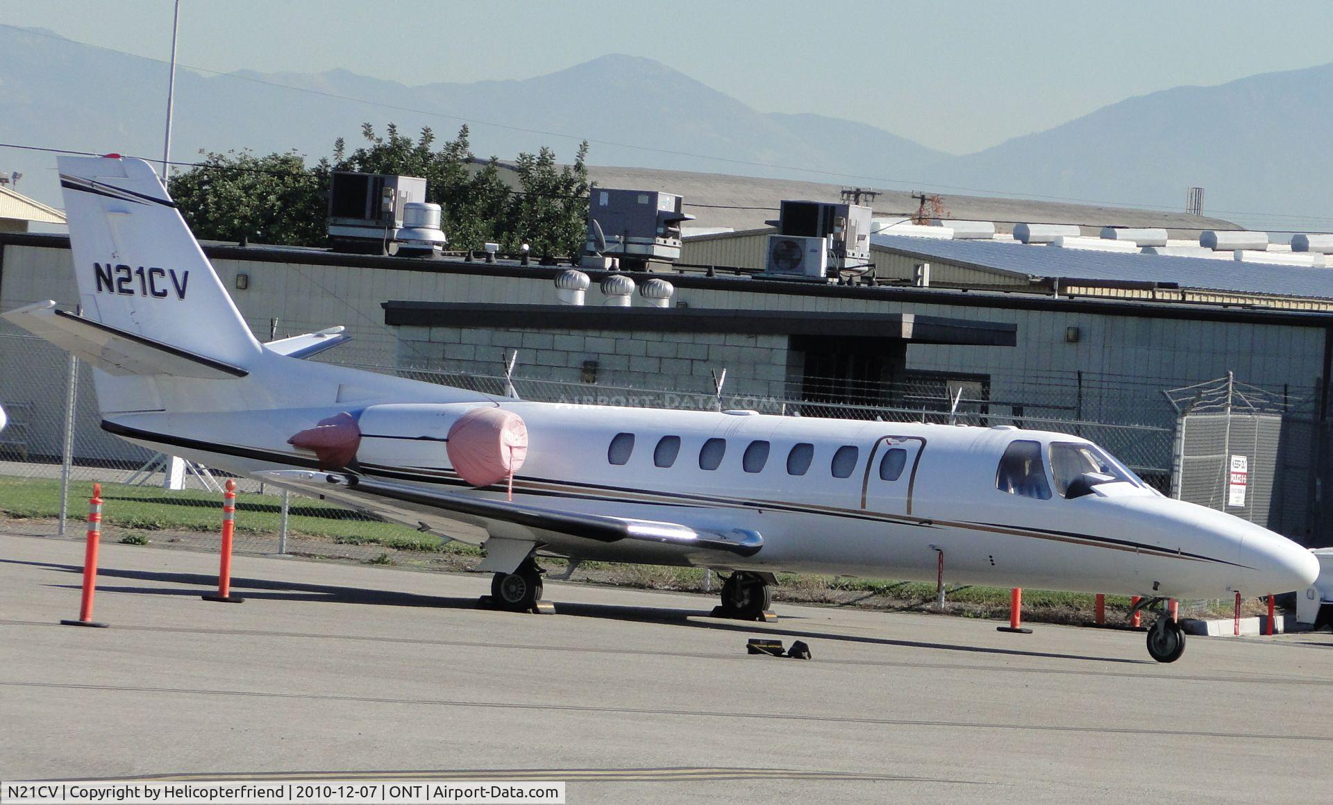 N21CV, 1995 Cessna 560 Citation Ultra C/N 560-0340, Parked on the southside and covered up