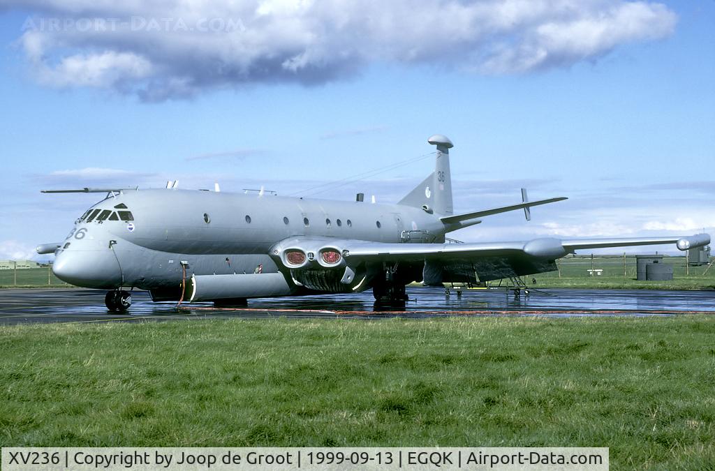 XV236, Hawker Siddeley Nimrod MR.2 C/N 8011, This one was in experimental grey finish back in 1999.