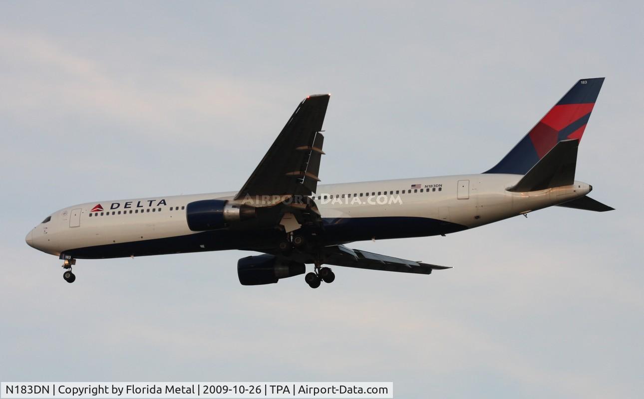 N183DN, 1993 Boeing 767-332 C/N 27110, Delta 767-300