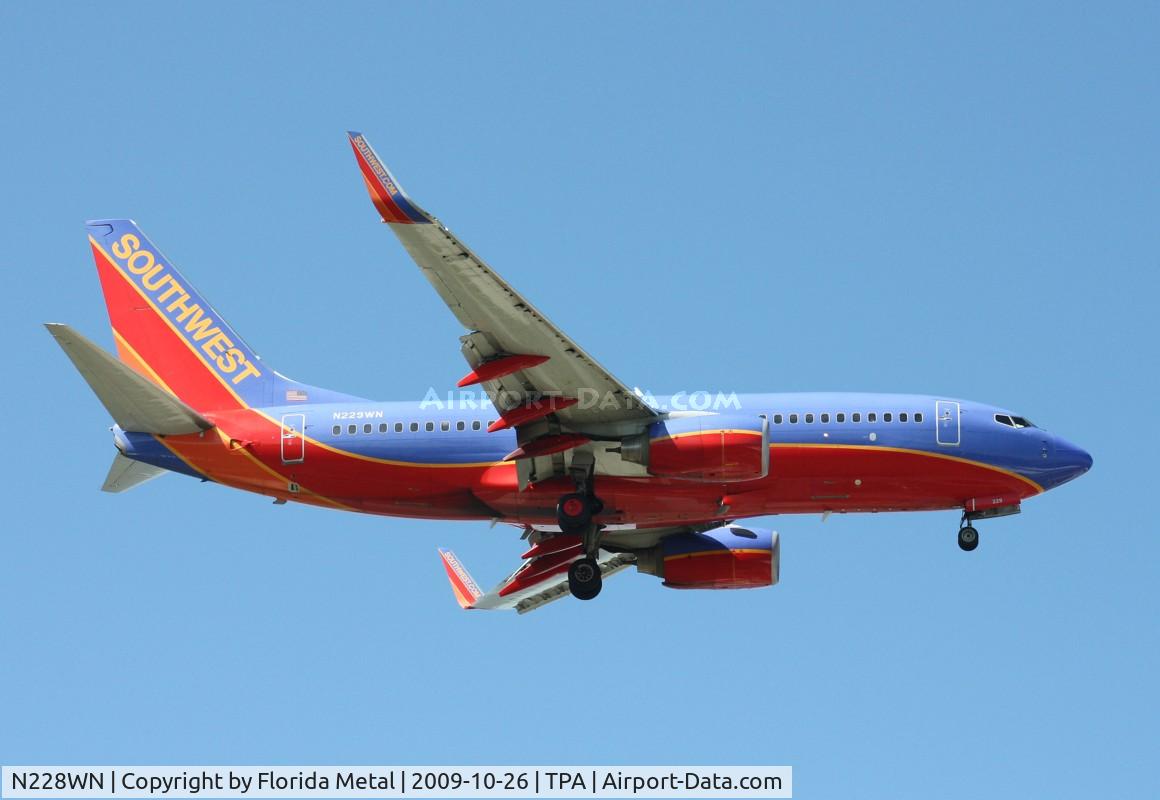 N228WN, 2005 Boeing 737-7H4 C/N 32496, Southwest 737-700