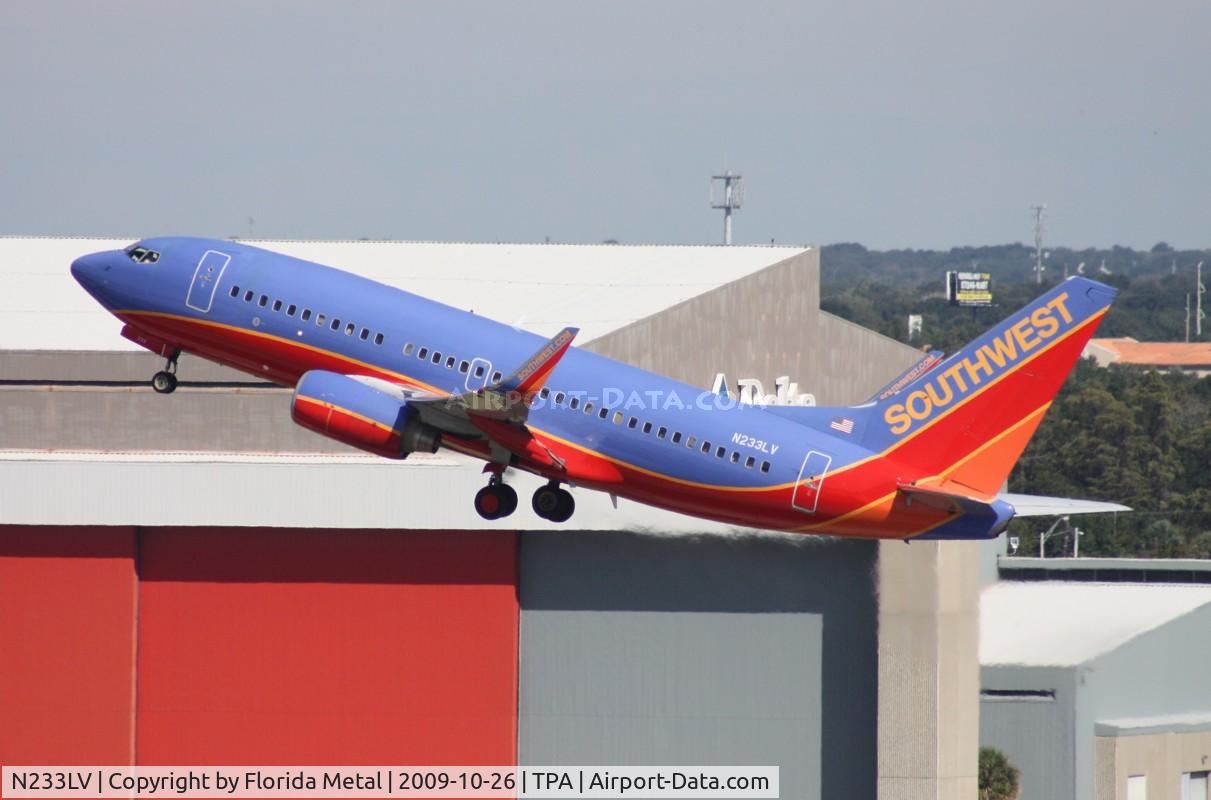 N233LV, 2006 Boeing 737-7H4 C/N 32501, Southwest 737-700