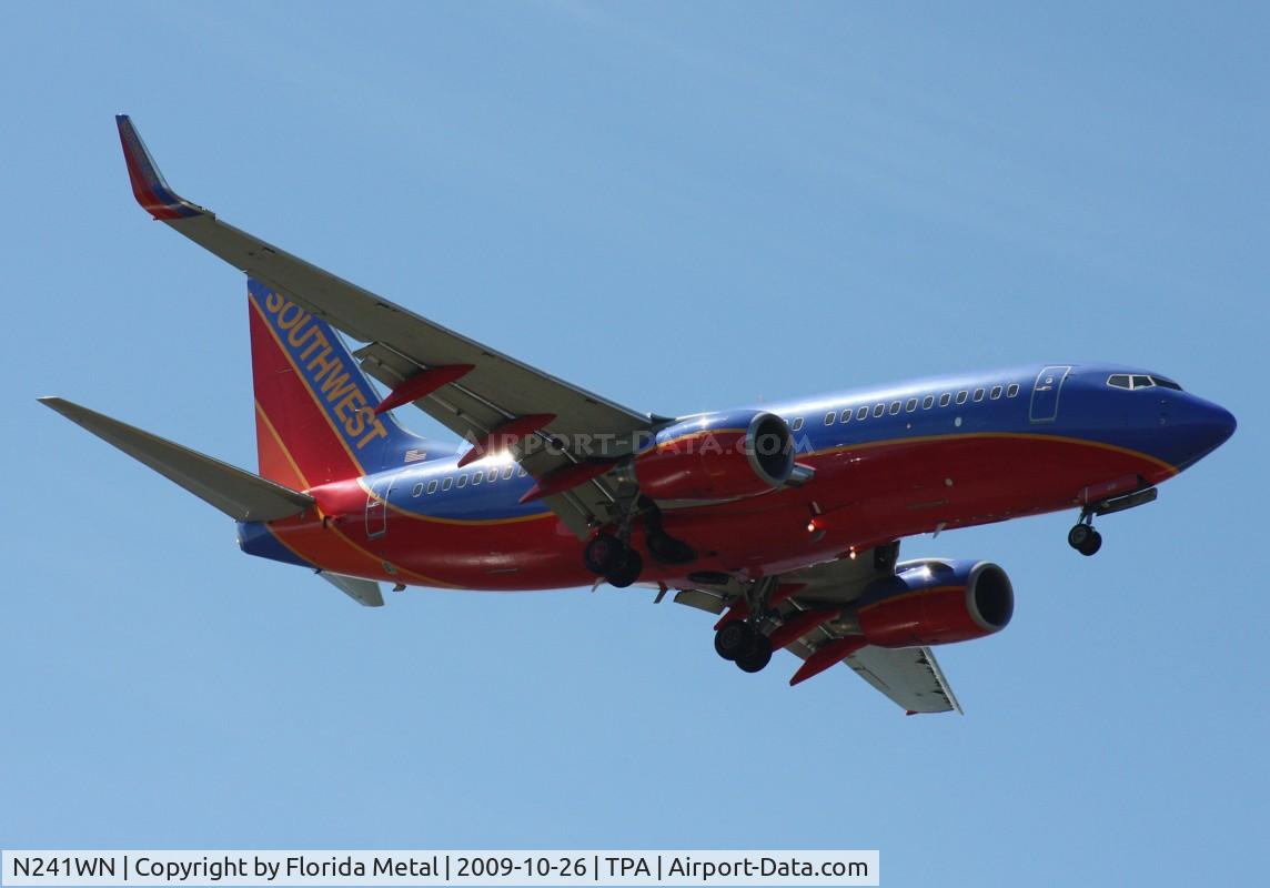 N241WN, 2006 Boeing 737-7H4 C/N 32504, SWA 737
