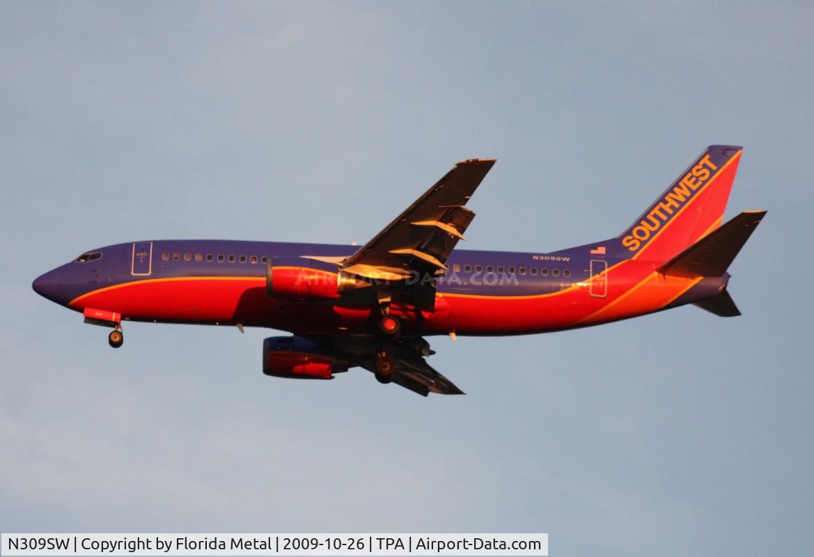 N309SW, 1985 Boeing 737-3H4 C/N 22948, Southwest 737-300