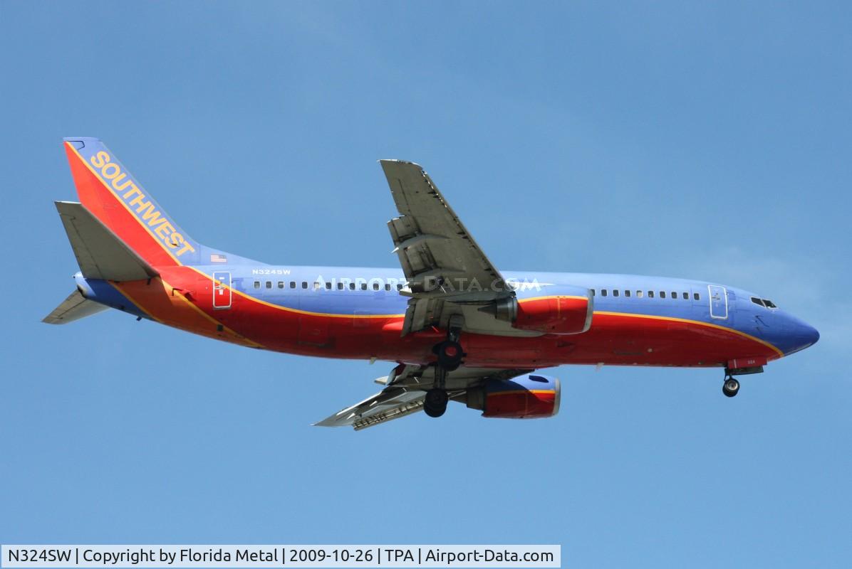 N324SW, 1987 Boeing 737-3H4 C/N 23414, Southwest 737-300
