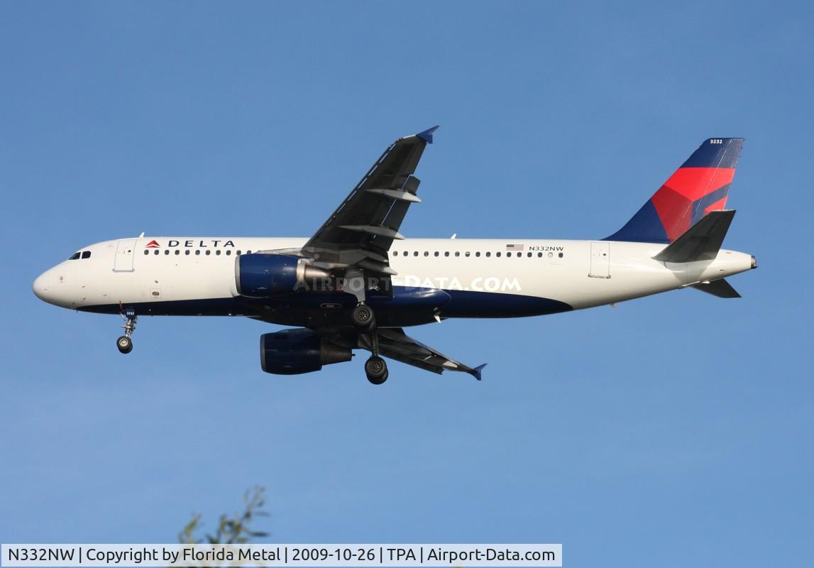 N332NW, 1992 Airbus A320-211 C/N 319, Delta A320