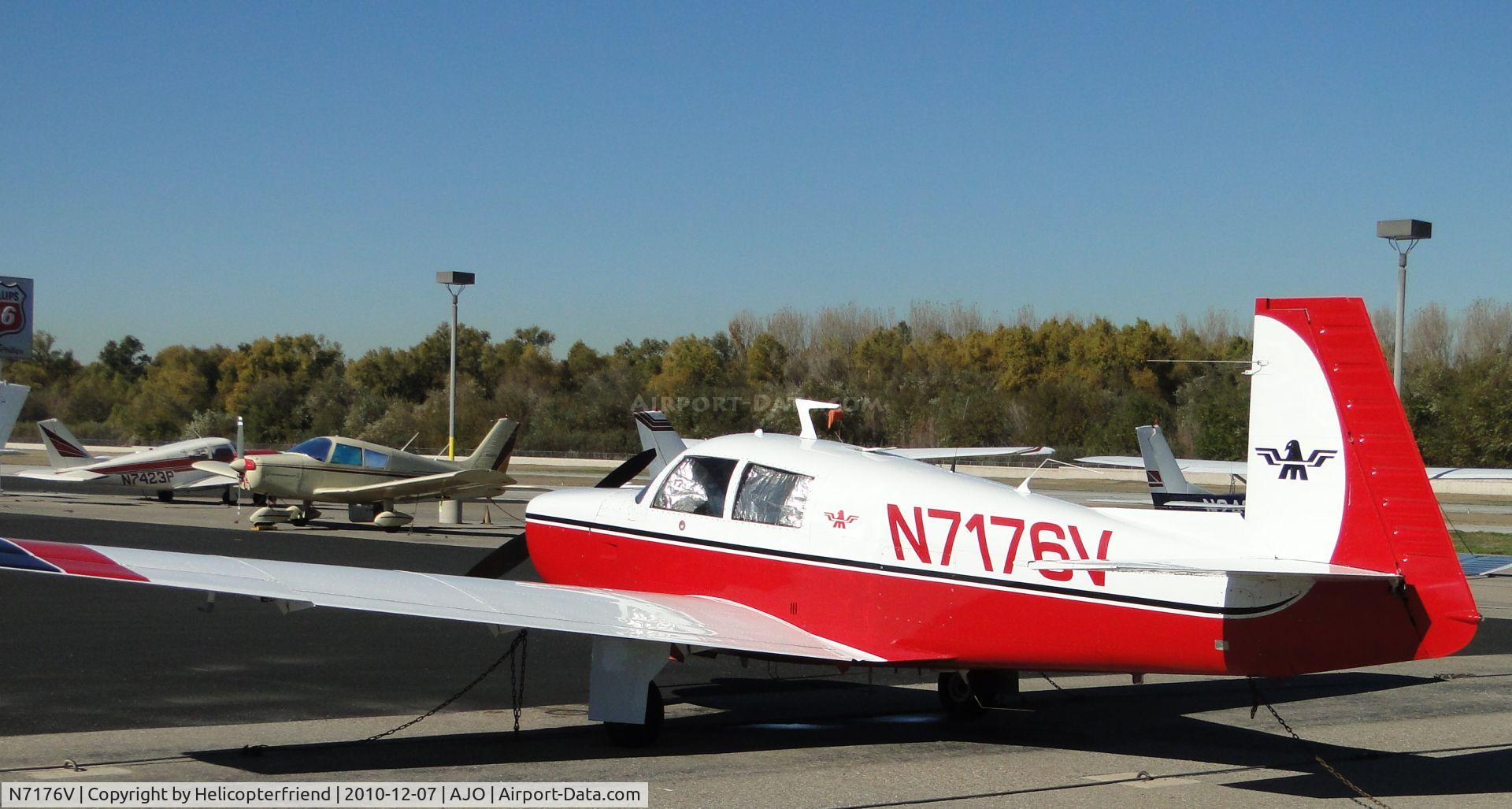 N7176V, 1974 Mooney M20E C/N 21-0056, Shaded, tied down and parked