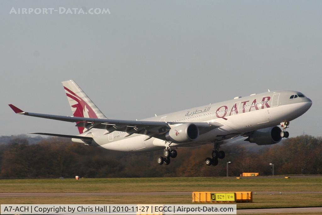 A7-ACH, 2001 Airbus A330-202 C/N 441, Qatar A330 arriving on RW05L