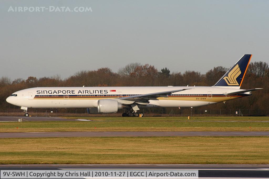 9V-SWH, 2007 Boeing 777-312/ER C/N 34573, Singapore Airlines B777 taxing to RW05L