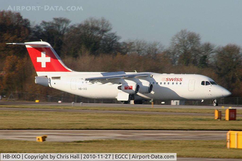 HB-IXO, 1996 British Aerospace Avro 146-RJ100 C/N E3284, Swiss European RJ100 touching down on RW05L