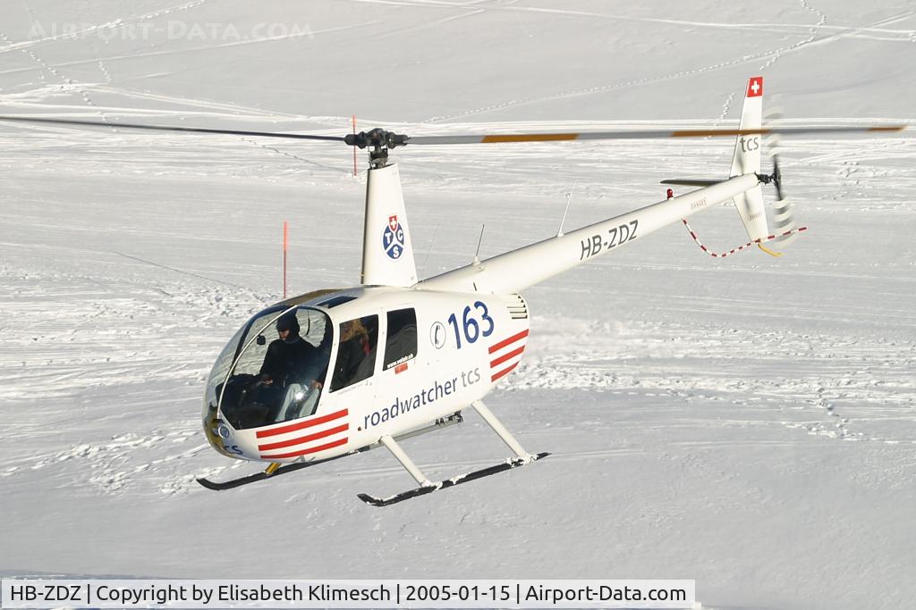 HB-ZDZ, 2002 Robinson R44 Raven C/N 1152, at Lauberhorn