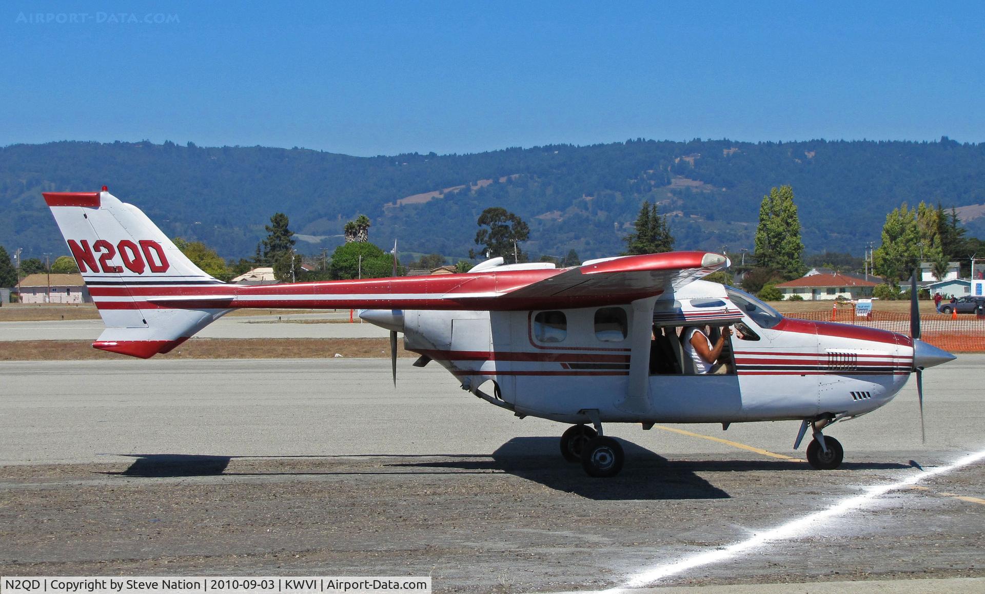 N2QD, Cessna T337G Turbo Super Skymaster C/N P3370277, Locally-based Cessna T337G taxis for the ramp @ 2010 Watsonville, CA Fly-in