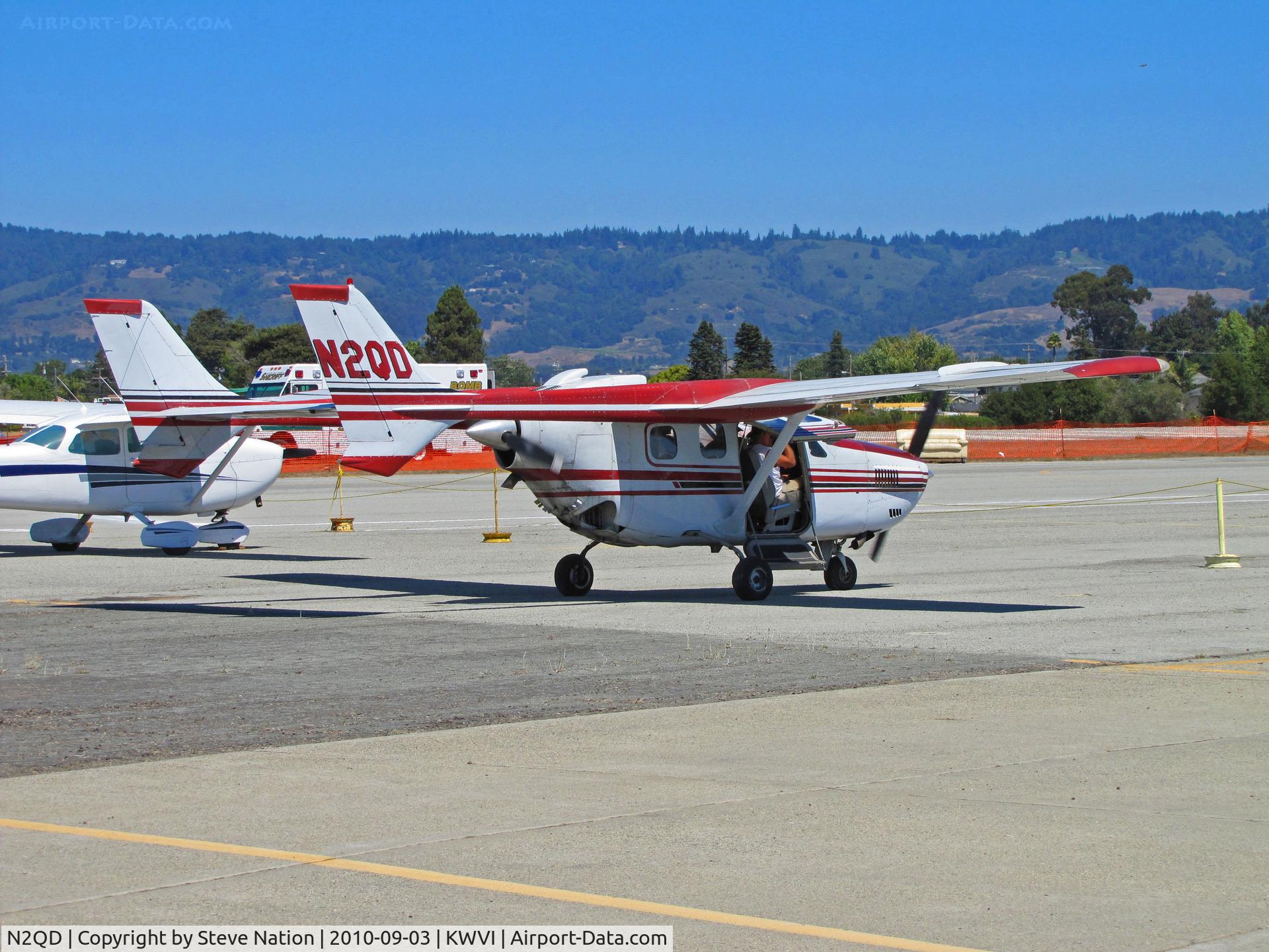 N2QD, Cessna T337G Turbo Super Skymaster C/N P3370277, Locally-based Cessna T337G ready to shut down front and rear engines @ 2010 Watsonville, CA Fly-in