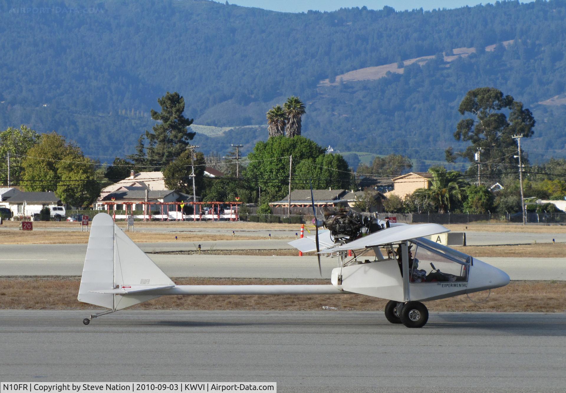 N10FR, 1991 Kolb Twinstar Mk III C/N 022, 1991 Reynen KOLB Mark III taxis @ 2010 Watsonville, CA Fly-in