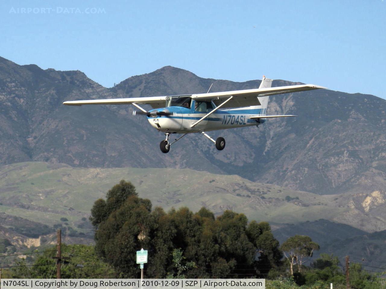 N704SL, 1976 Cessna 150M C/N 15078837, 1976 Cessna 150M, Continental O-200 100 Hp, on final Rwy 22