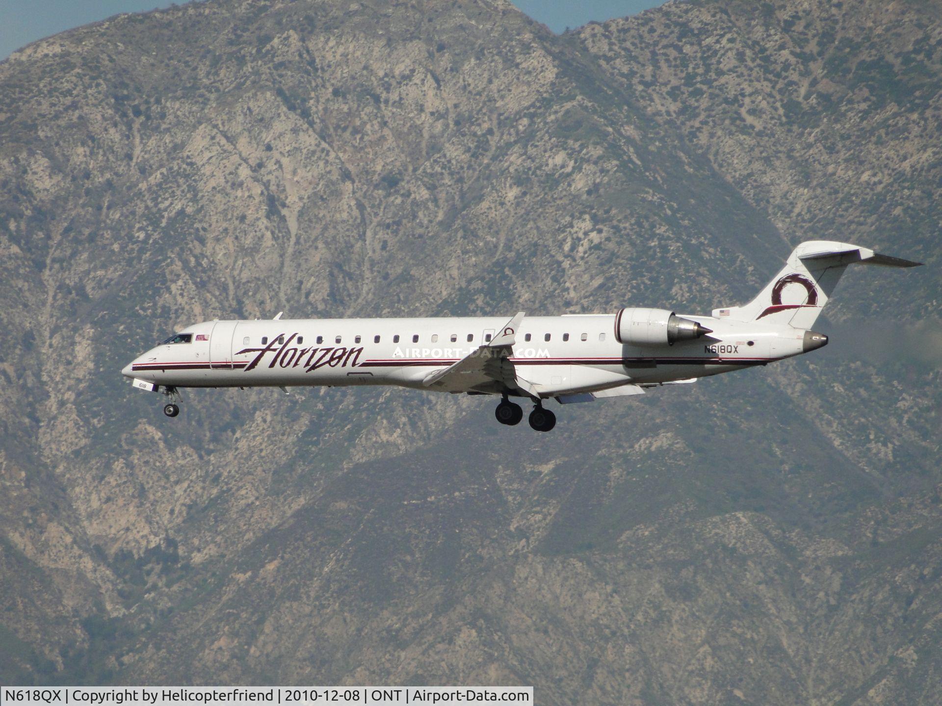 N618QX, 2005 Bombardier CRJ-701 (CL-600-2C10) Regional Jet C/N 10205, On final to runway 26R